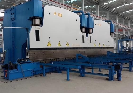 数控液压折弯机3200KN/16m（1台）